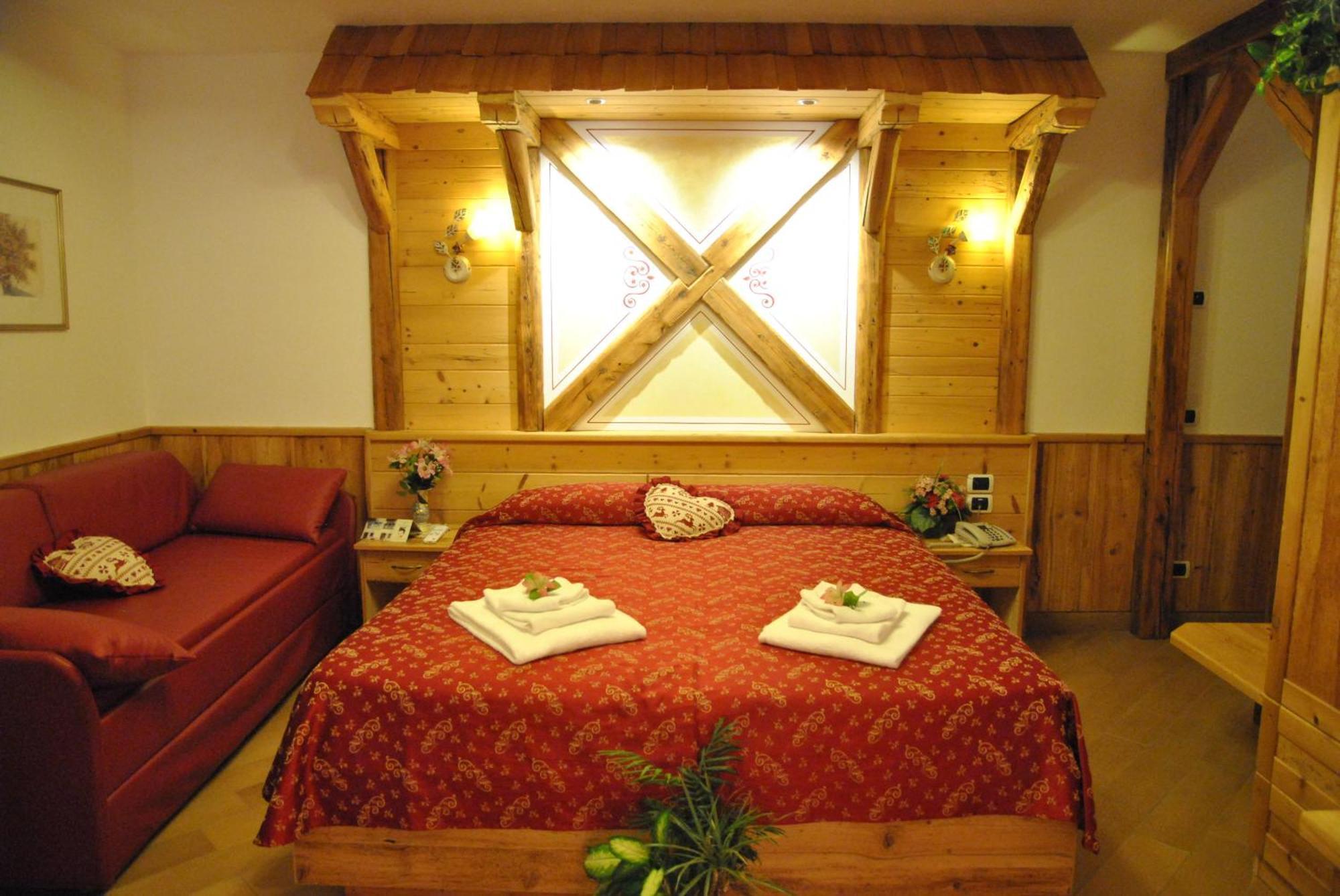 Hotel San Lorenzo San Lorenzo Dorsino Esterno foto