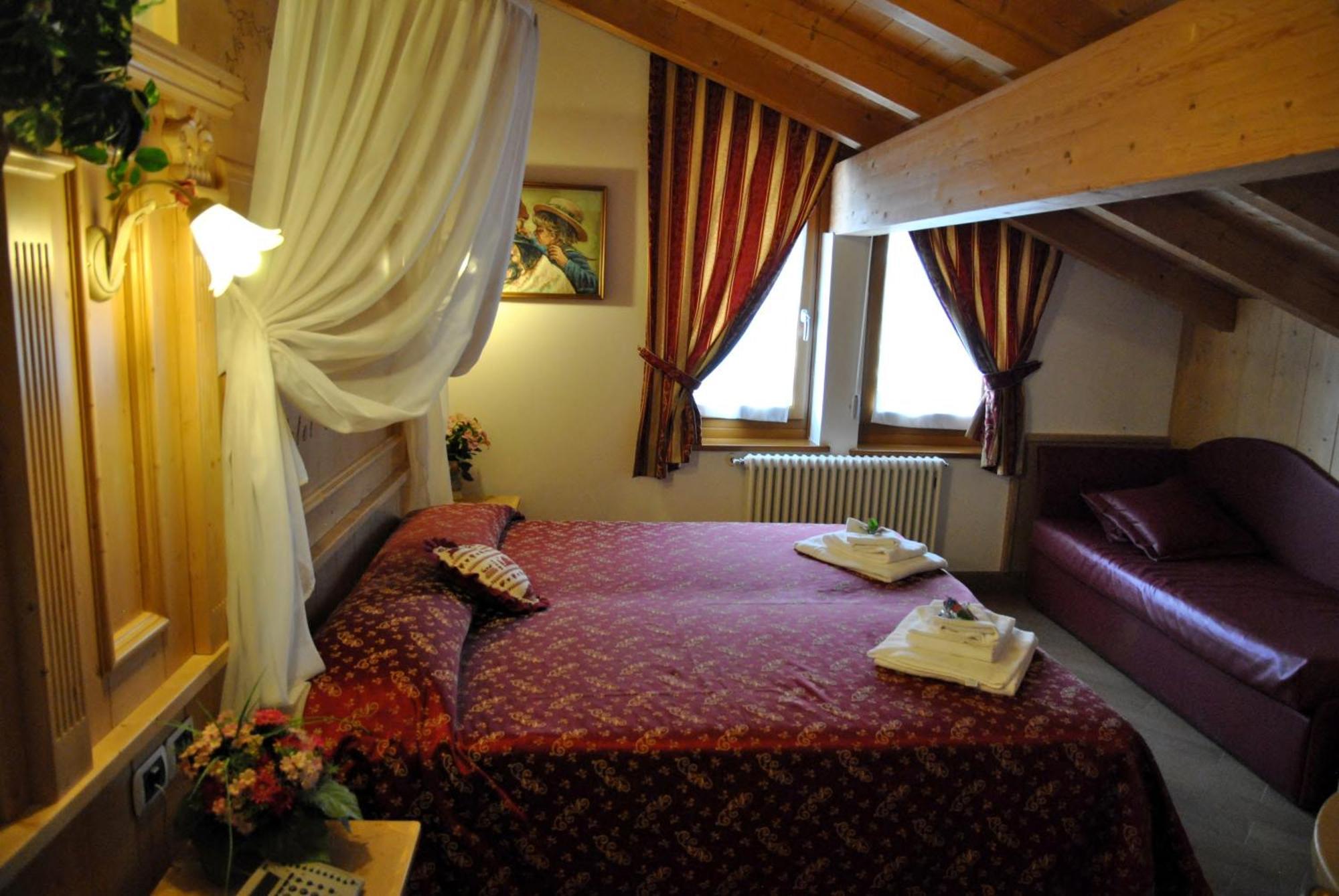Hotel San Lorenzo San Lorenzo Dorsino Esterno foto