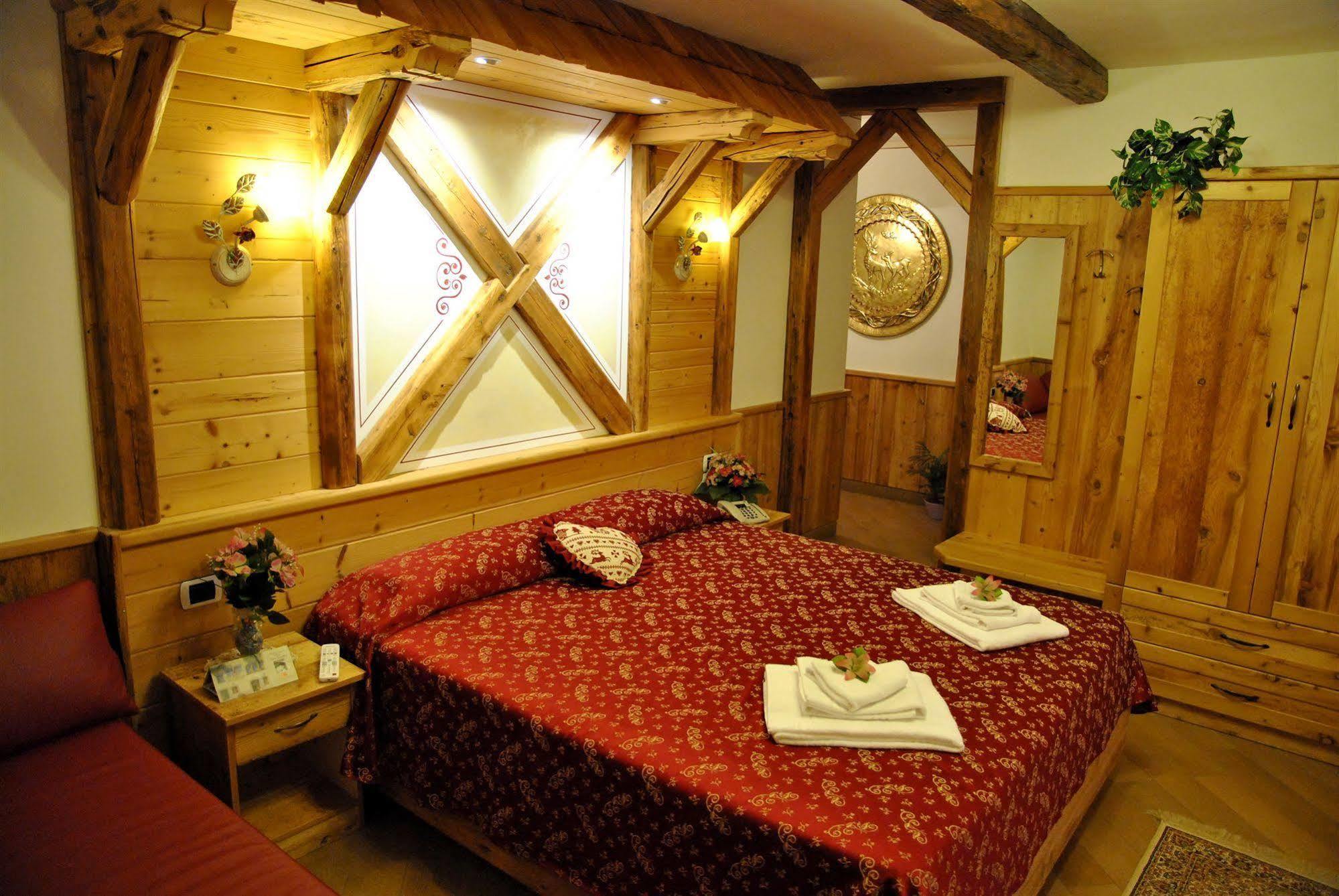 Hotel San Lorenzo San Lorenzo Dorsino Esterno foto